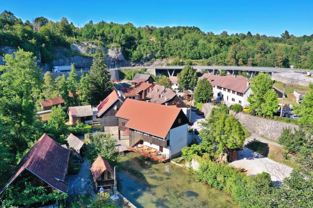Guest House Vuceta Slunj Exterior foto