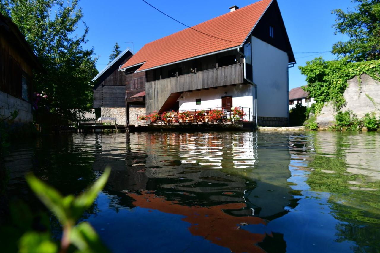 Guest House Vuceta Slunj Exterior foto